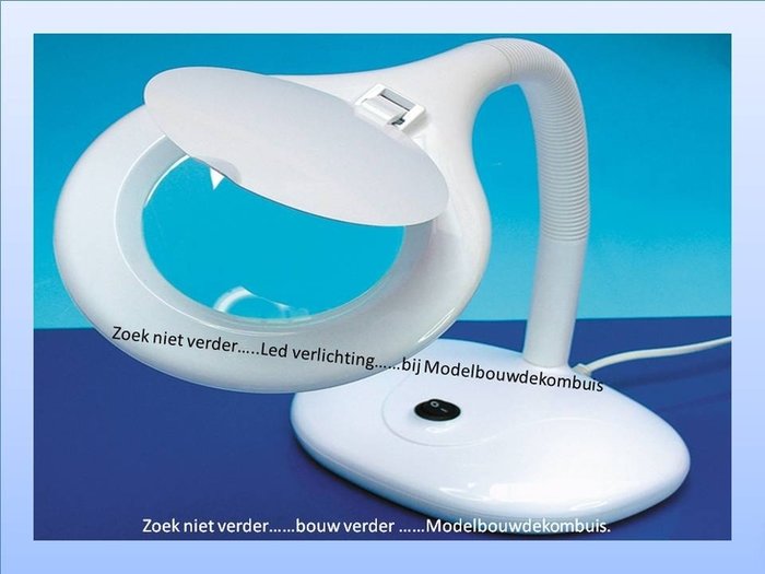 FlexiNeck Magnifier Table Lamp Modelbouwdekombuis